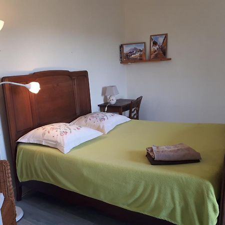 L'Orme-Vial Bed and Breakfast Saint-Galmier Εξωτερικό φωτογραφία